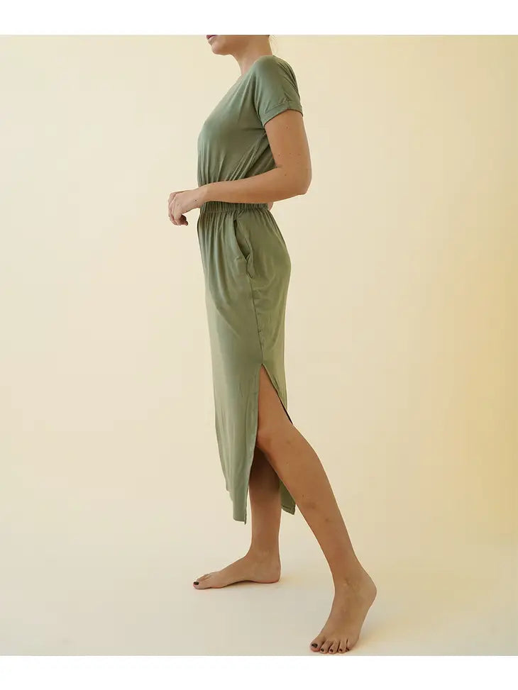 BAMBOO ONE PIECE WITH POCKETS OLIVE